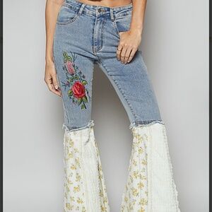 POL Flared pants in stretch Denim  and embroidery